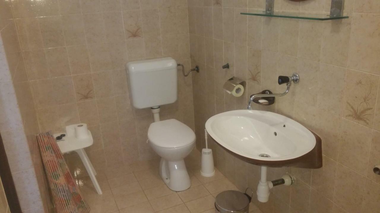 Apartman Frketic Zaboric Esterno foto
